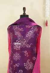 Amitha – Plum Purple Elegand bandhani dualshade semi silk salwar suit with v neck and mul cotton dupatta and bottom