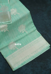 Light Aqua Green - Kanimozhi - Soft Silk with Grooves Zari Flower Buttas in Body with Zari Border - Best for Small Functions