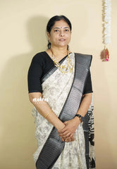 Ivory white - Malgudi printed silk pen kalamkari vanasingaram prints with zari border