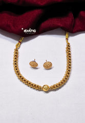 Maharashtrian Kolhapuri Traditional Thushi Short Necklace Set for Girls