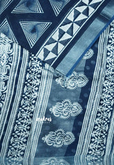 Indigo blue - Soft linen cotton with triangle prints