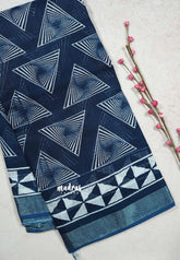 Indigo blue - Soft linen cotton with triangle prints