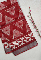 Dark Red - Soft linen cotton with triangle prints
