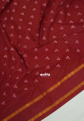 Reddish Maroon - Subbulakshmi - Sungudi 100 Count Saree with Rettapetta Rudraksham Border Ayutha ezhuthu Buttas with Blouse Combo - Best for Casual Wear | Summer Wear | School | College | Office wear