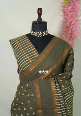 Dark Olive Green - Subbulakshmi - Sungudi 100 Count Saree with Rettapetta Rudraksham Border Ayutha ezhuthu Buttas with Blouse Combo - Best for Casual Wear | Summer Wear | School | College | Office wear