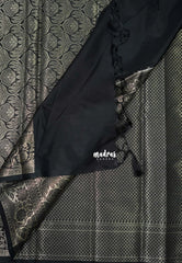 Nightfall Black - Thendral - Kanchi Semi Silk Flower Border with Buttas - Best for Pooja Functions | Diwali Festive