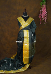 Midnight Emerald Green - Kanimozhi - Soft Silk Saree with Muthukattam Weaving in Body with Floral Border - Perfect for Small Functions