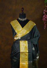 Midnight Emerald Green - Kanimozhi - Soft Silk Saree with Muthukattam Weaving in Body with Floral Border - Perfect for Small Functions