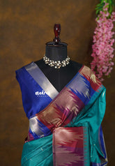 Peacock Green - Manjari - Raw silk with Traditional Temple Border - Best for Small Functions | Pooja | Sabha katcheri