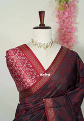 Wine Brown - Manjari - Raw Silk Saree Zigzag Weaving Body with Weaving Pallu and Blouse - Best for Small Functions