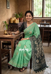 Soft Kelly Green - Pragathi - Linen Cotton Saree with Contrast Pallu and Blouse - Best for Office Wear | Casual Wear