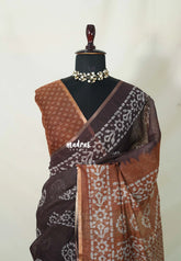 Coffee Brown - Pragathi - Linen Cotton Saree with Batiq Prints - Best for Office Wear | Casual Wear