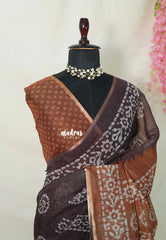 Coffee Brown - Pragathi - Linen Cotton Saree with Batiq Prints - Best for Office Wear | Casual Wear
