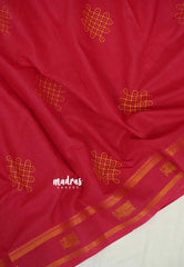 Reddish Pink - Subbulakshmi - Sungudi 100 Count Saree Kolam Prints with Peacock Border with Blouse Combo - Best for Casual Wear | Summer Wear | Temple visit