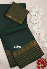 Midnight Green - Subbulakshmi - Sungudi 100 Count Plain Saree with Mango Border with Blouse Combo - Best for Casual Wear | Summer Wear | Temple visit