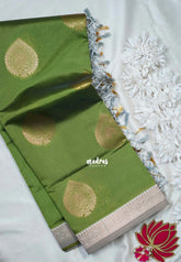 Fresh Leaf Green - Thendral - Kanchi Semi Silk Small Border with Contrast Pallu and Blouse - Best for Pooja Functions | Diwali Festive