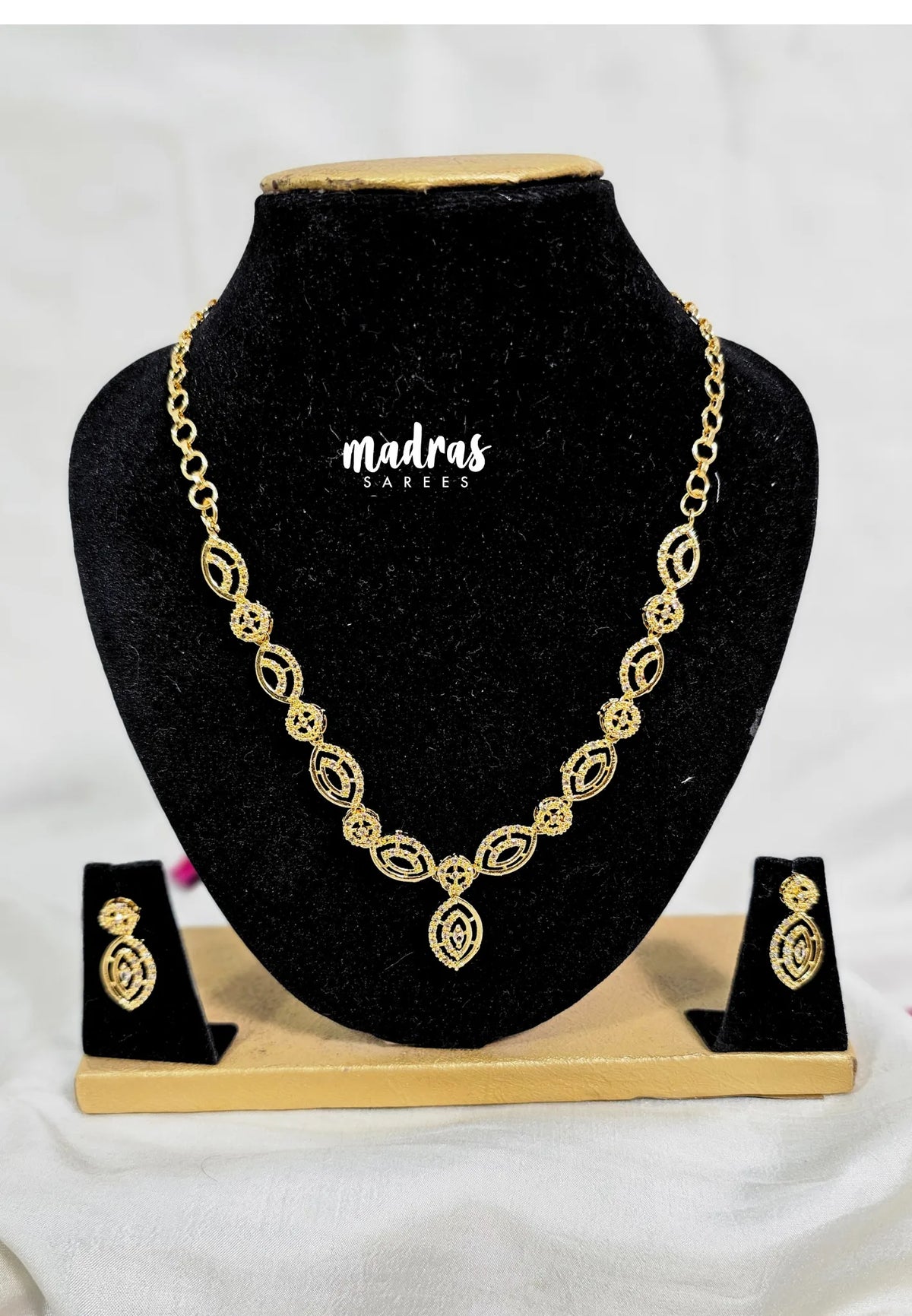 Premium 1 Gram Gold polish AD Stone Trendy New Style White Stone Necklace with Earrings
