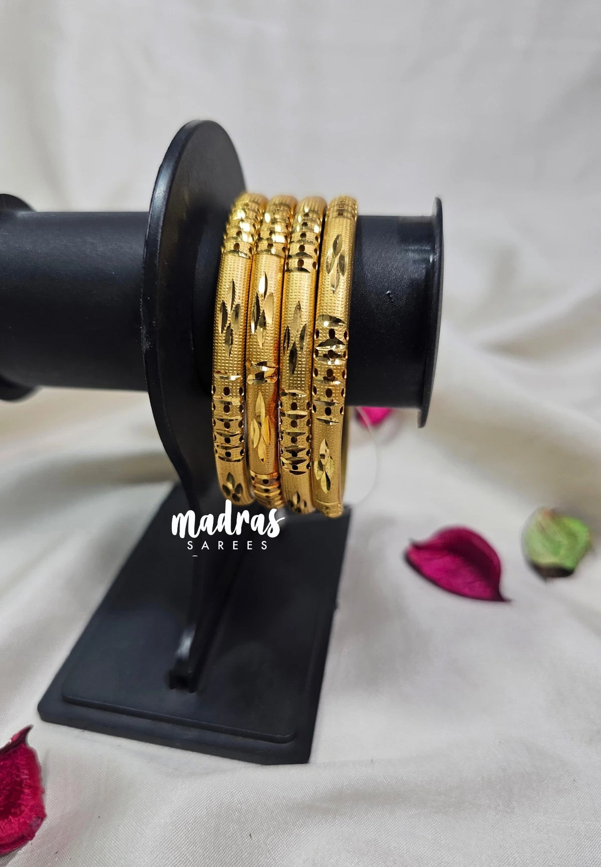 Premium 1 Gram Gold Polish Traditional Bangle with New Design (Set of 4)