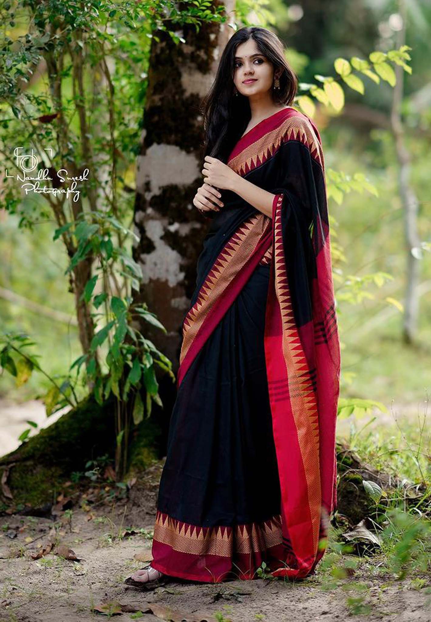 Temple border khadi Black - Madras Sarees 