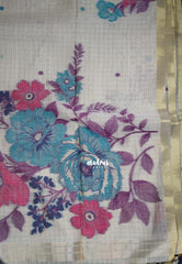 Biscut Beige & Riddish Pink - Muslin Silk Checks with Thread Weaving Pallu with Buttas - Perfect for Office Wear