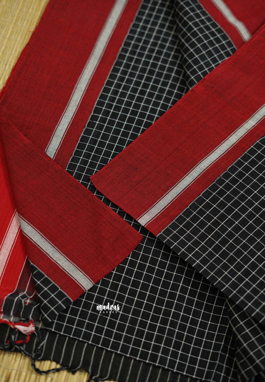 Patteda Anchu saree Black body with Red border