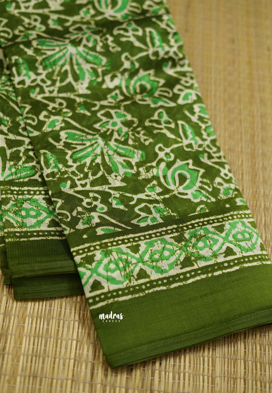 Budget Butter Silk Green Floral