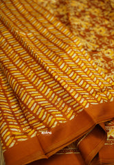 Budget Butter Silk Goldenyellow Floral