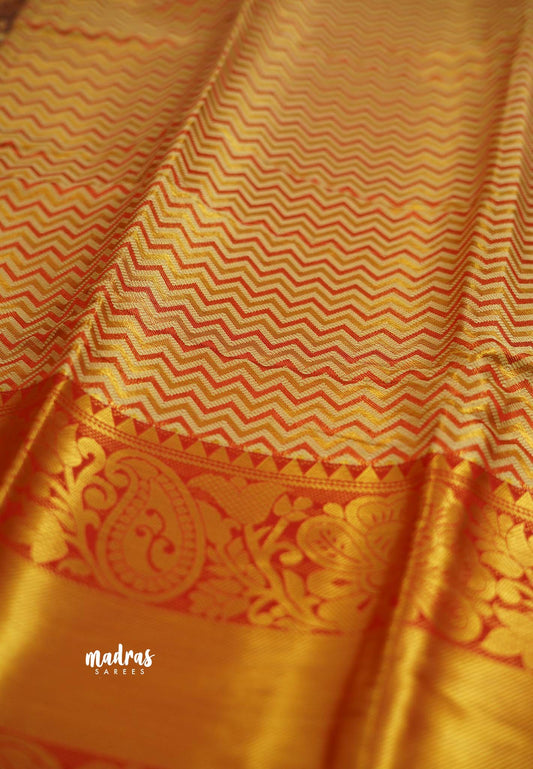 Kanchi semi silk with zigzag design