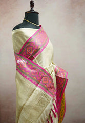 Thendral - Kanchi tissue silk intregate silver zari with ikkat border - Venpattu