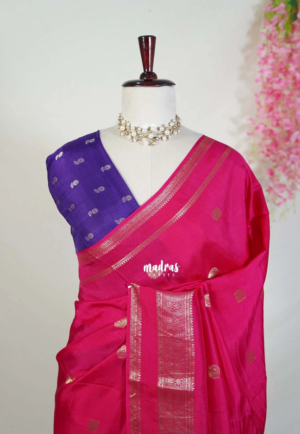 Queen's Pink - Durga - Banarasi Premium Viscose Silk with Peacock Border and Buttas - Best for Wedding Functions