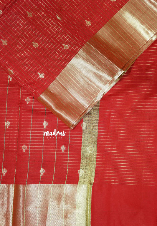 Classic Red - Durga - Traditional Banarasi kattam crushed semi soft silk saree
