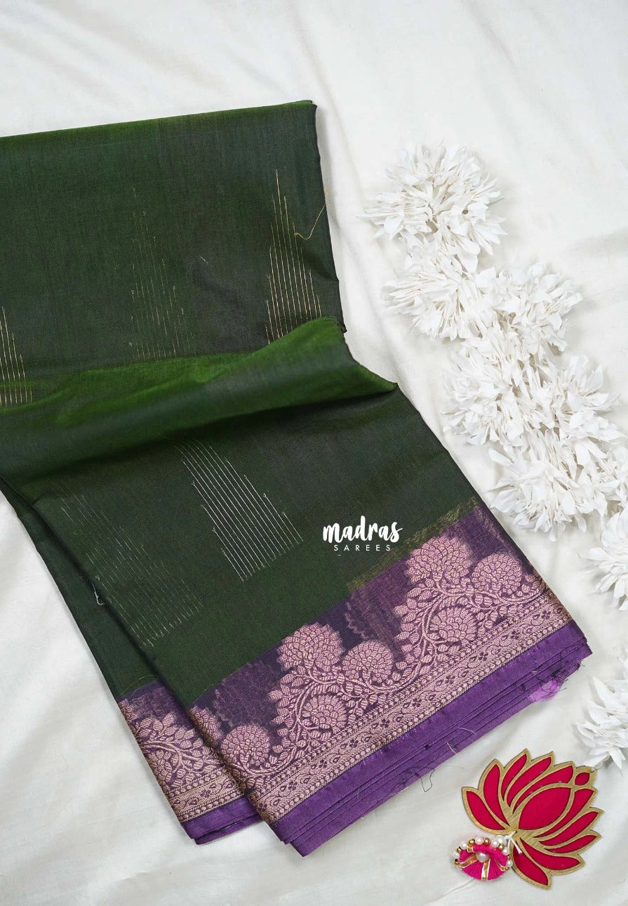 Forest Green with Leaf - Durga - Banarasi Silk Cotton Saree with Zari Weaving with Leaf and Floral Border - Best for Temple Visit