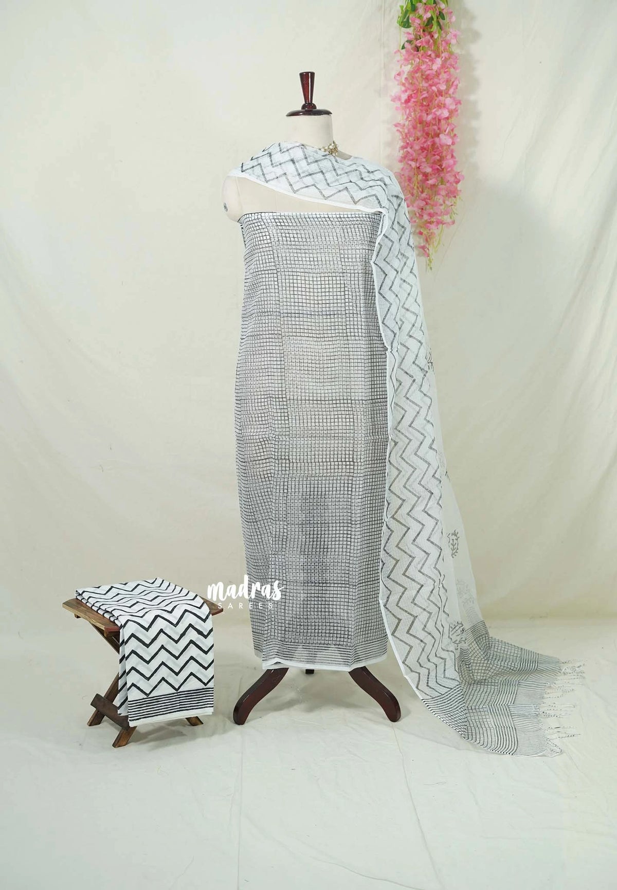 Amitha – Snow White Hand Crafted Kota Doriya with Dabu Handblock prints Salwar Suit 3 Piece Set