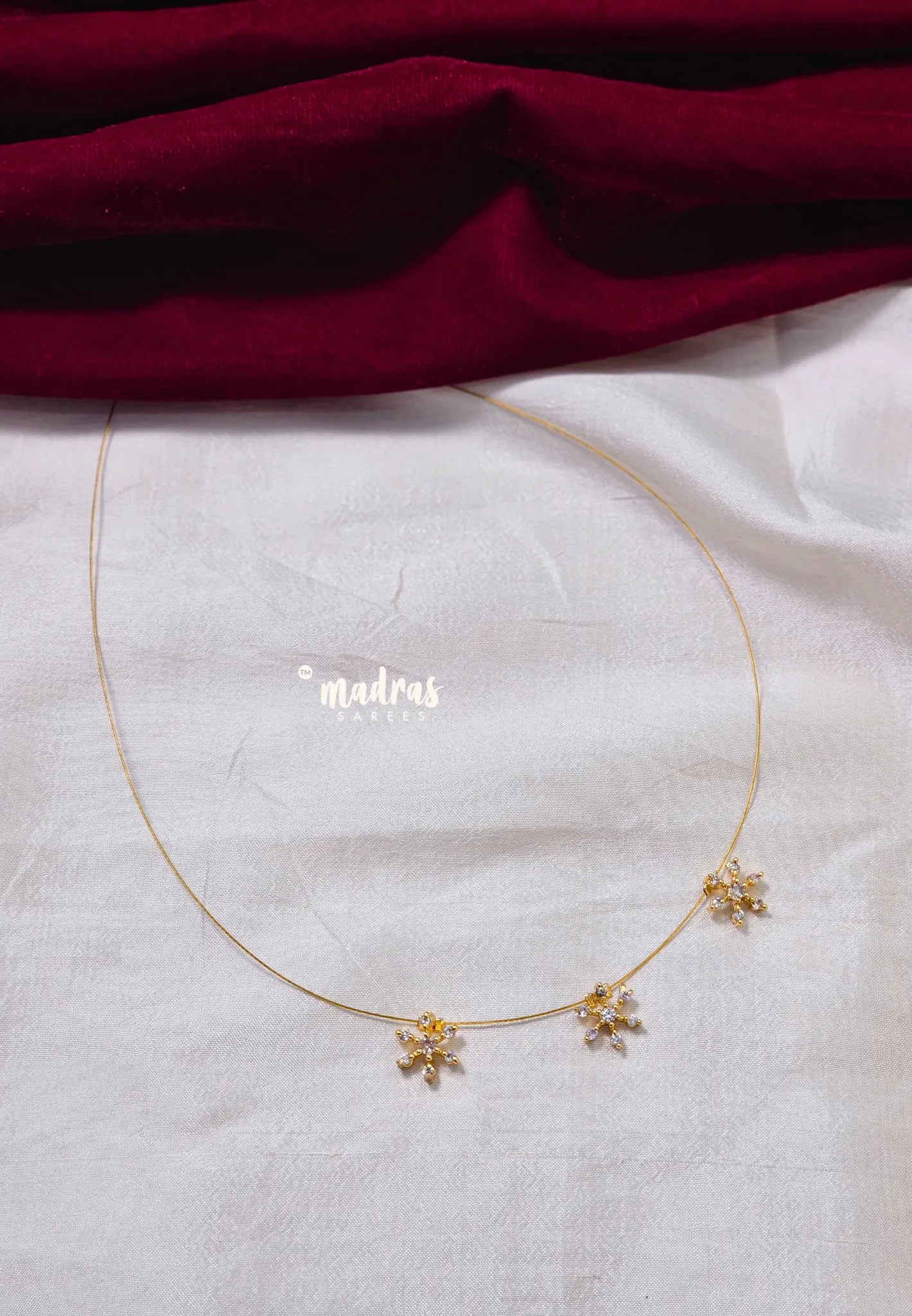 Invisible viral Wire Necklace – Premium Floating Pendant