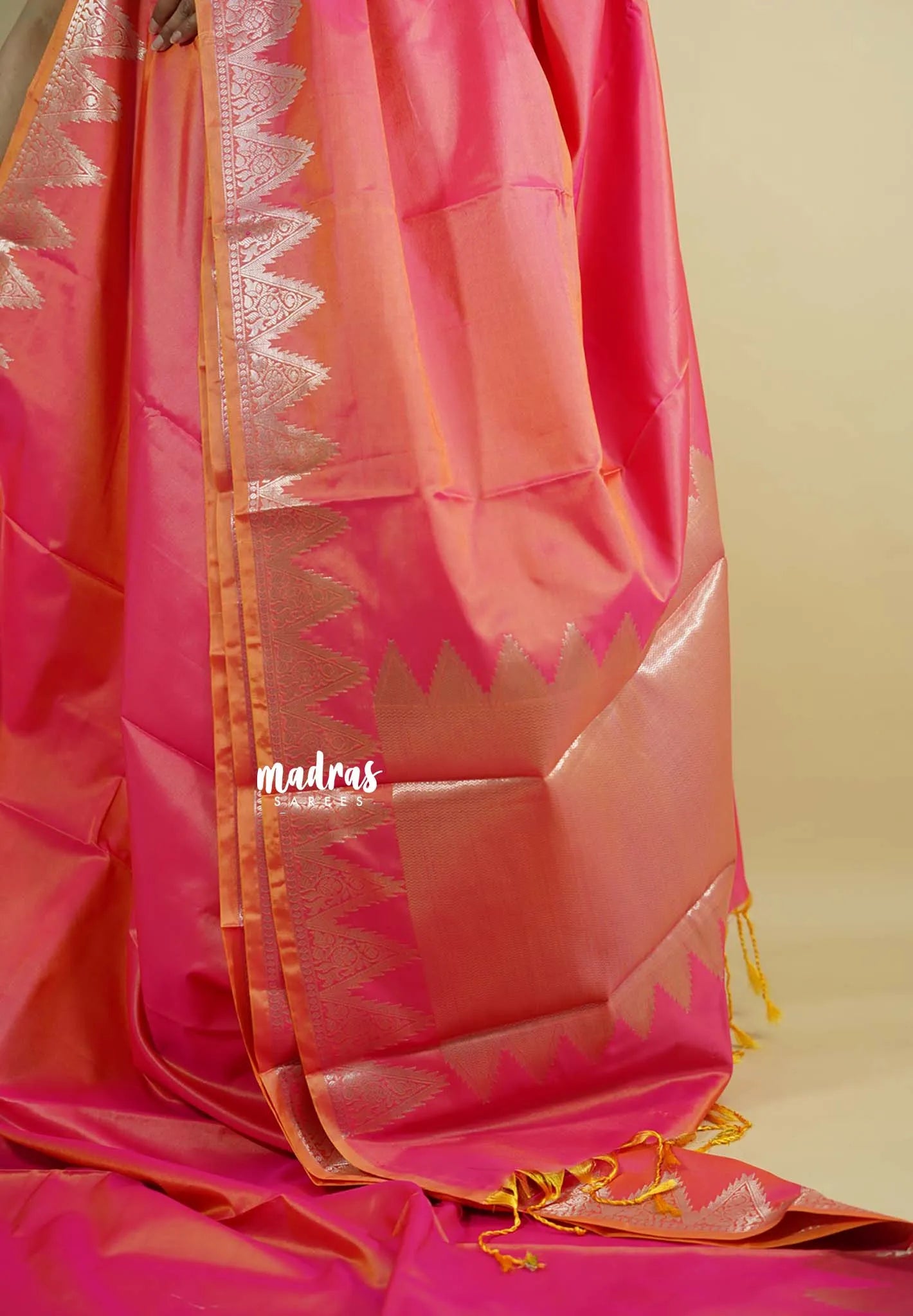 Dual Shade Pinkish orange - Kanimozhi - Premium dualshade soft silk with Temple Border