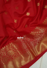 Spicy Red - Kanimozhi - Soft Silk Saree Floral Border with Buttas - Best for Wedding Functions