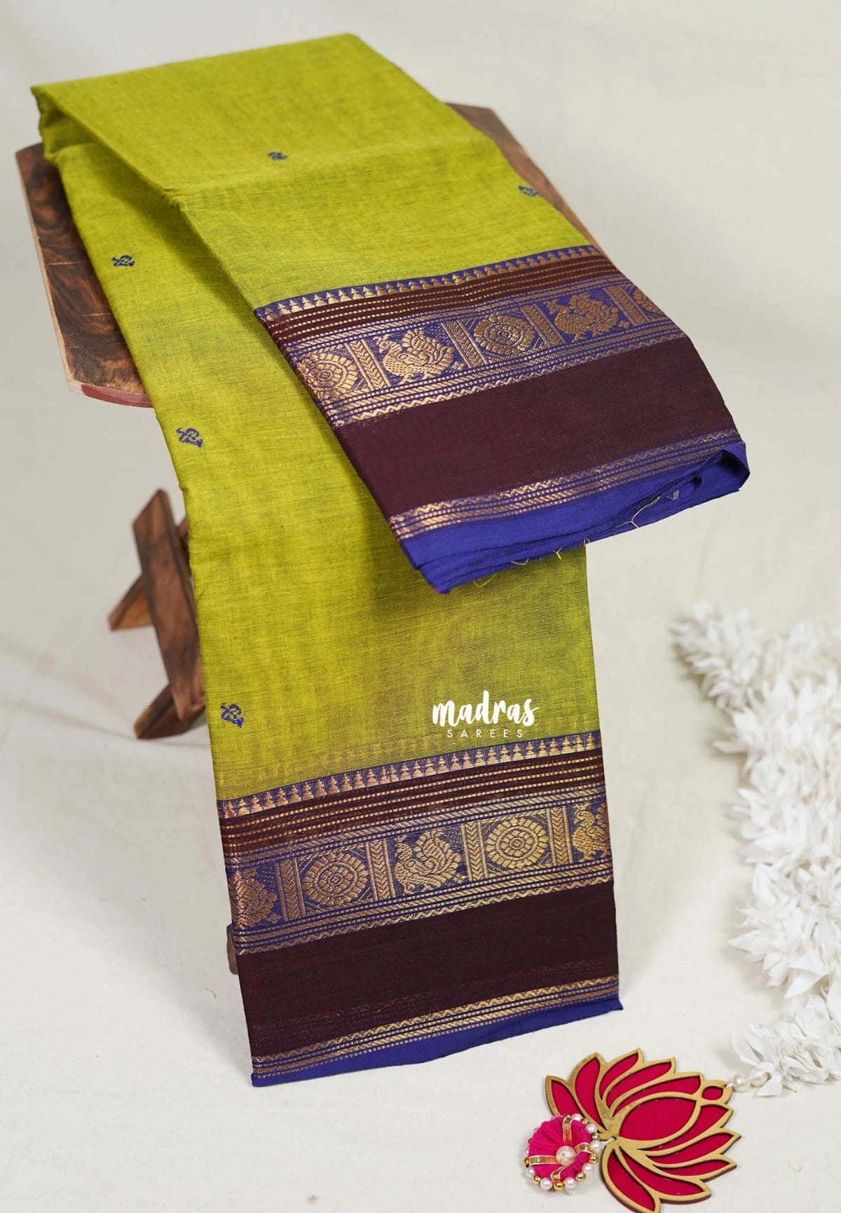 Dual Shade Chutney Green - Karthigai Mercerised cotton Multiline with Mayil Border and Buttas - Best for Pooja Functions