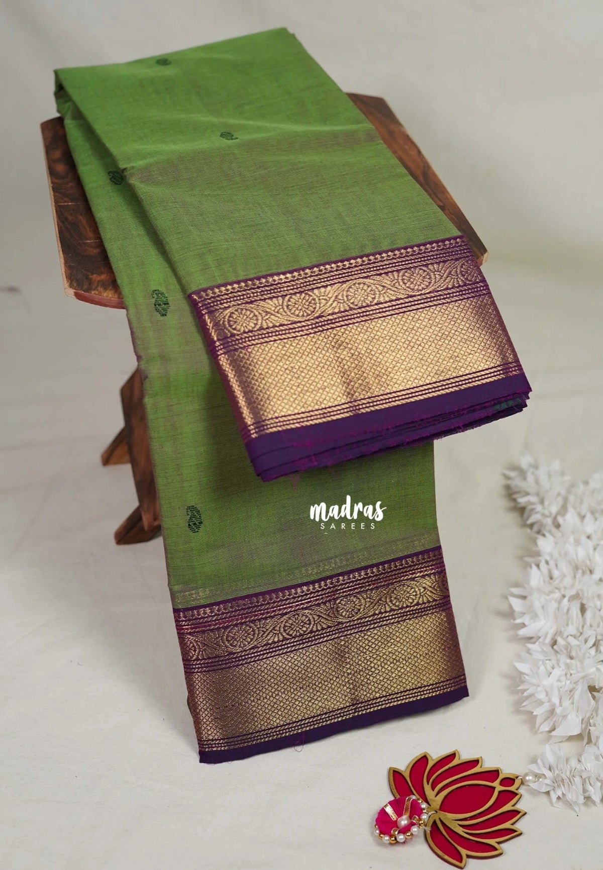 Purple Shade Green - Karthigai Mercerised Cotton Bavanji Flower Border with Buttas - Best for Pooja Funtions | Temple Visit