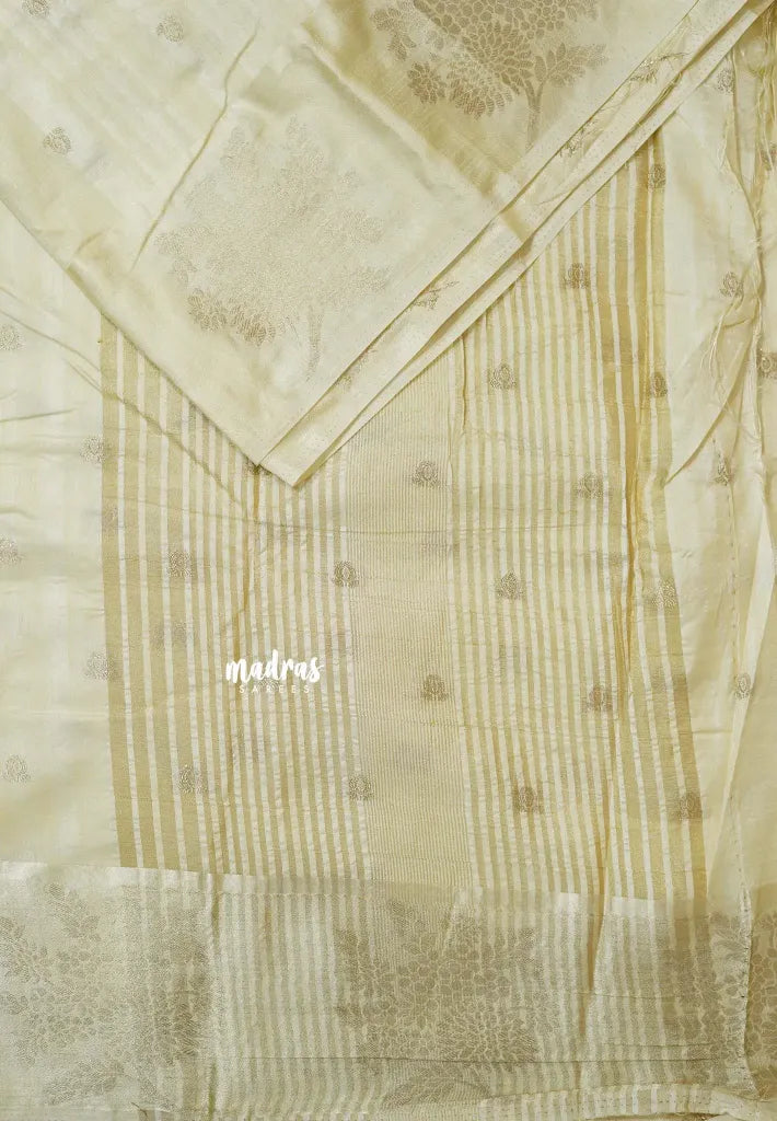 Ivory Cream - Madhuram - Soft Matka silk with grooves body and floral border with buttas