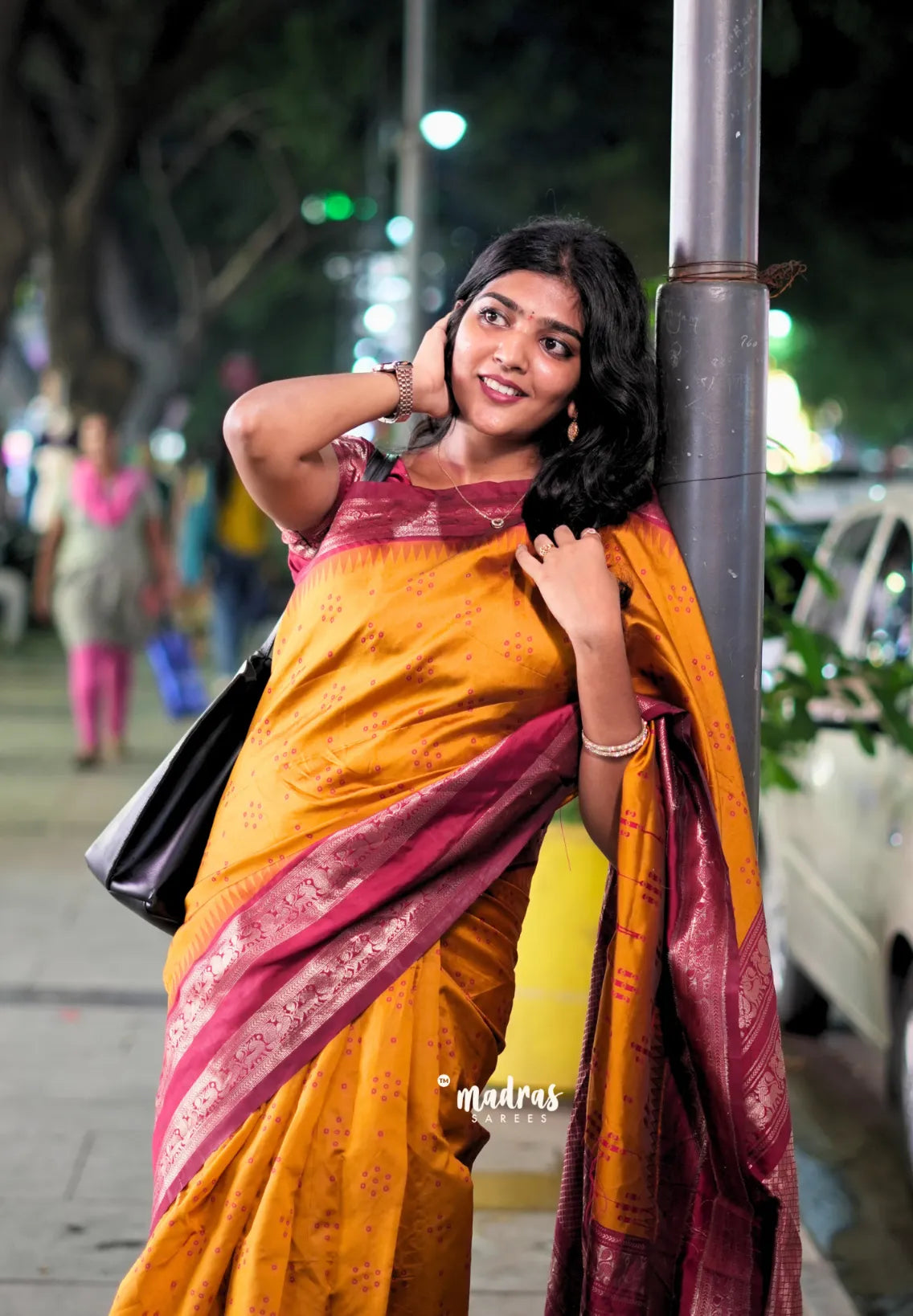 Turmeric Orange - Thendral - Kanchi semi silk buttas body rettapetta border