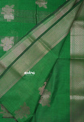 Regal Parrot Green - Maheswari - Cotton Silk with Buttas and Small Border - Best for Small Functions