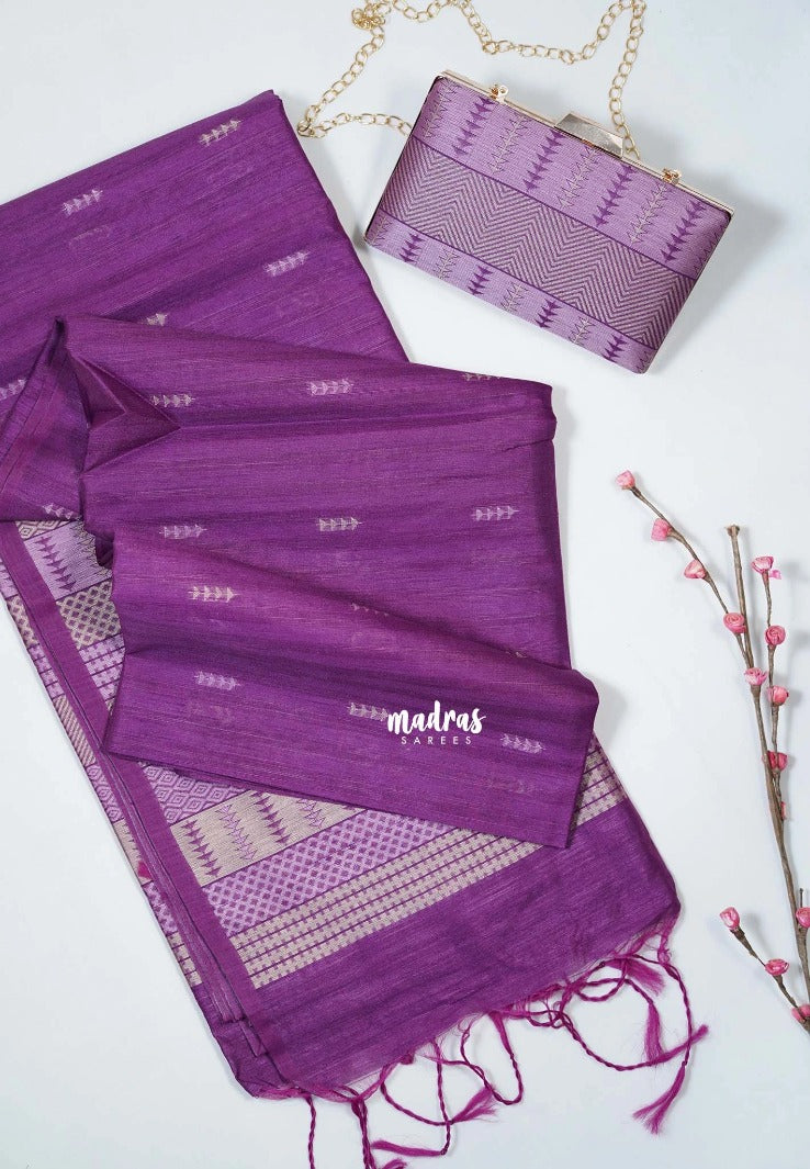 (PRE-BOOKING) Magenta Purple - Manjari - Free Clutch - Raw Silk Saree Ikkat Weaving with Pallu and Blouse - Best for Small Functions