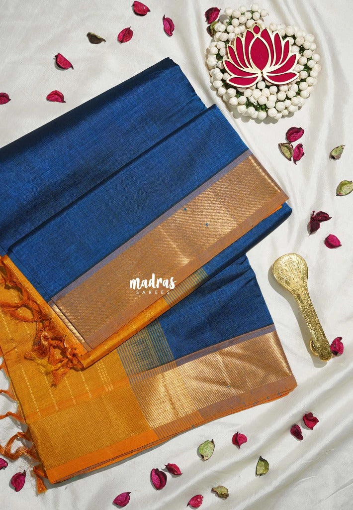 Peacock Blue - Meenakshi - Light Weight Pure Silk Cotton Saree Checks with Getti Border Contrast Pallu and Blouse - Perfect for Wedding Functions