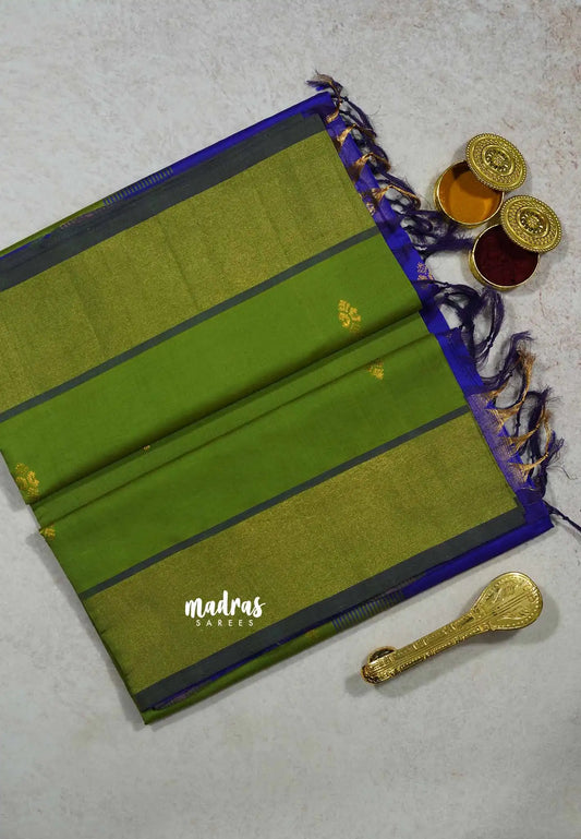 Chutney Green - Mookuthi Amman silk cotton getti zari border with buttas