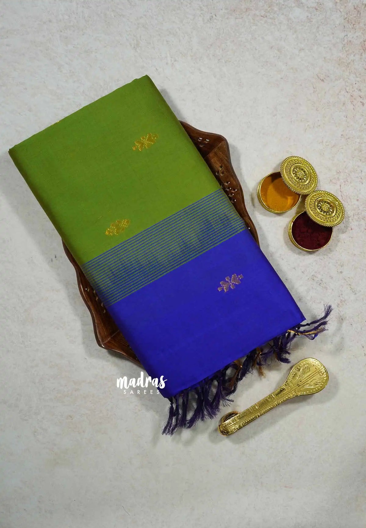 Chutney Green - Mookuthi Amman silk cotton getti zari border with buttas
