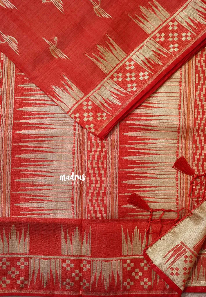 Classic Red - Raaga - Premium Raw Mango silk saree with stylish buttas and border