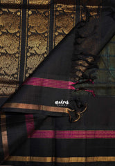 Dual Shade Pistachio Green - Meenakshi - Pure Silk Cotton Saree Checks with Temple Weaving Border Contrast Pallu and Blouse - Perfect for Wedding Functions
