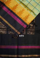 Dual Shade Pistachio Green - Meenakshi - Pure Silk Cotton Saree Checks with Temple Weaving Border Contrast Pallu and Blouse - Perfect for Wedding Functions