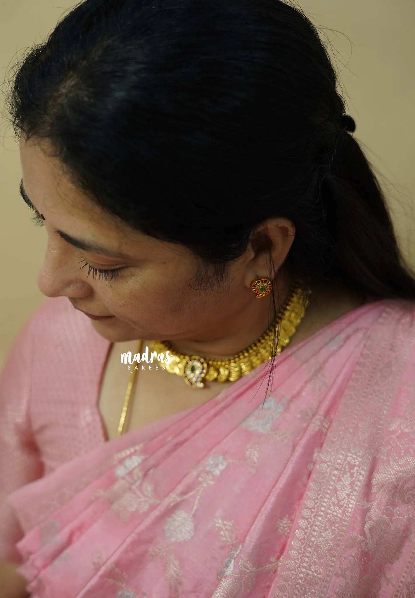 Aimpon Traditonal kaasu maalai Mango Kemp with Earrings