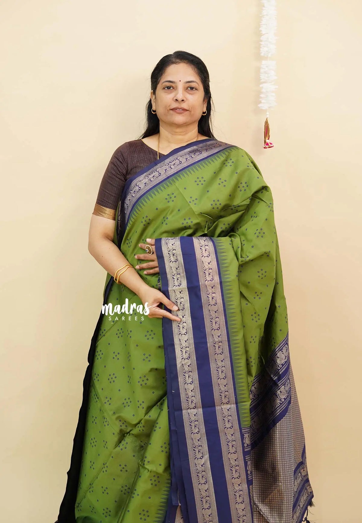 Sap Green - Thendral - Kanchi semi silk buttas body rettapetta border